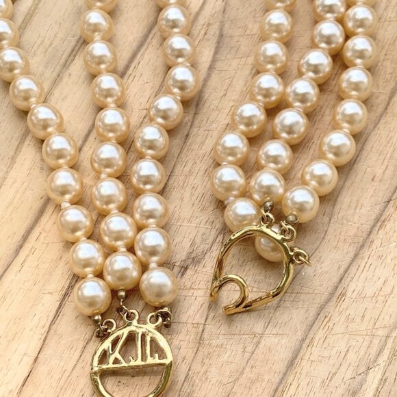 VTG KJL Kenneth Jay Lane Triple Strand Faux Pearl Necklace & Bracelet SET - Picture 3 of 10